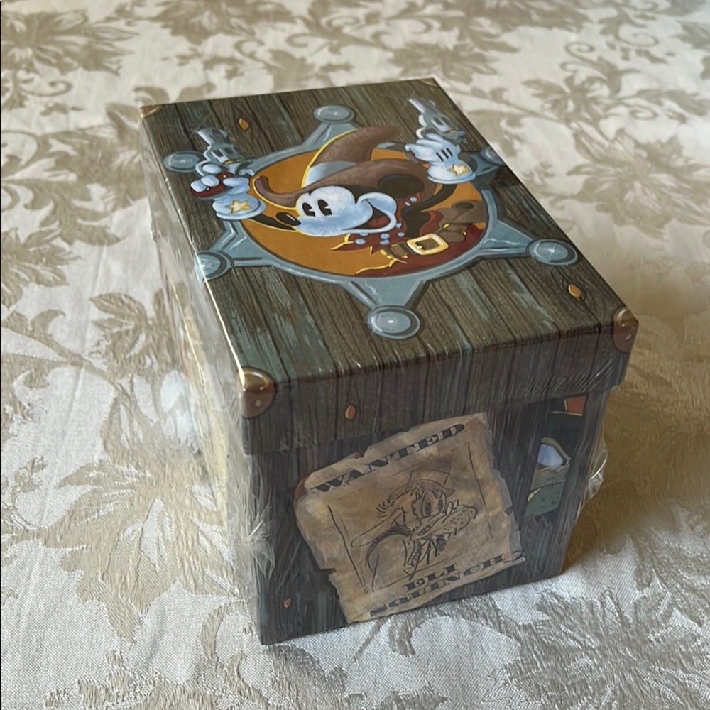 Rare Disney Mickey & Co. Mystery Stationery Set-18 Cards & Envelopes